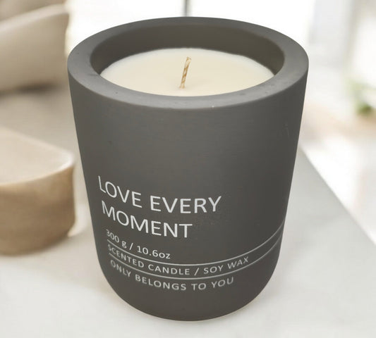 Candles for Every Season: Swapping Shapes and Scents with the Weather